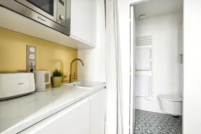 Cuisine ou kitchenette dans l'établissement Luxury architect studio near Le Marais
