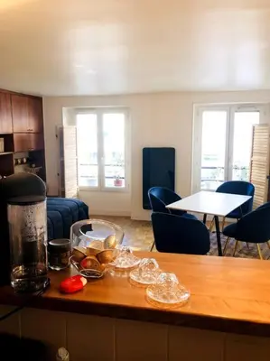 Télévision ou salle de divertissement dans l'établissement Habitation Salomé