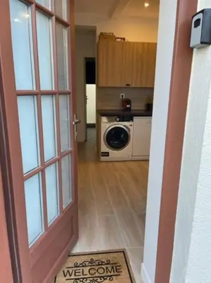 Cuisine ou kitchenette dans l'établissement Paris Nordmann superbe appartement 2 pièces