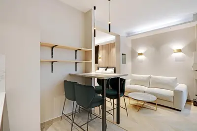 Coin salon dans l'établissement Pick A Flat's Apartment in Parc Monceau - Boulevard de Courcelles