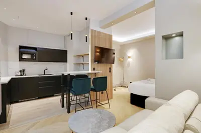Cuisine ou kitchenette dans l'établissement Pick A Flat's Apartment in Parc Monceau - Boulevard de Courcelles
