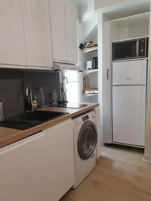 Cuisine ou kitchenette dans l'établissement Double-studio 4p Calme 100m métro idéal Séjour Maison examens