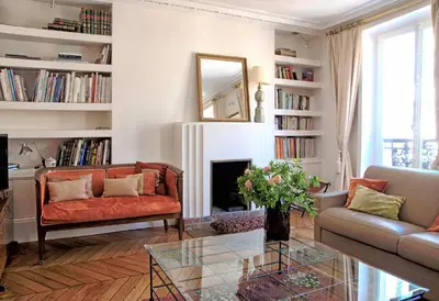 Coin salon dans l'établissement Sophisticated Gem in the Heart of Paris - 107m2