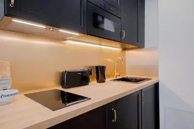Cuisine ou kitchenette dans l'établissement Appartement confortable 1BR-4P - Boulogne-Billancourt