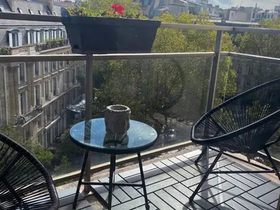 Balcon ou terrasse dans l'établissement Romantic Balcony Studio near Arc de Triomphe