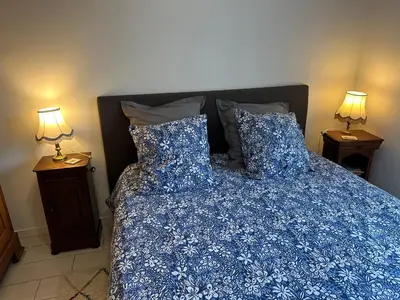 Un ou plusieurs lits dans un hébergement de l'établissement Charming flat just outside Paris w free Private Parking