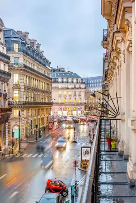 Vue générale sur Paris ou vue de la ville depuis l'appartement