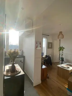 Cuisine ou kitchenette dans l'établissement Appartement ensoleillé, central et tout équipé avec vue Tour Eiffel et Panthéon
