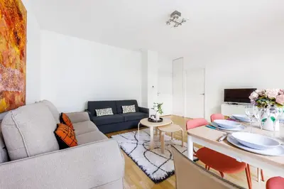 Coin salon dans l'établissement Quiet apartment - 1BR-6P - Vanves
