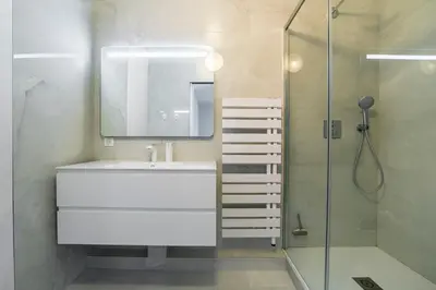Plan de l'établissement Superbe 2 pièces 52 m2 refait à neuf Boulogne Nord - Superb brand new 1 bedroom appartement North of Boulogne