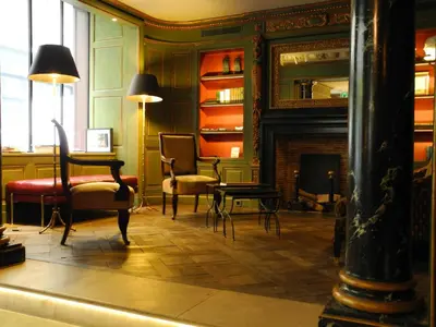 Coin salon dans l'établissement Hôtel du Vieux Marais