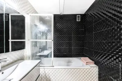Salle de bains dans l'établissement Muette - Lamartine 1bdr by B'Your Home