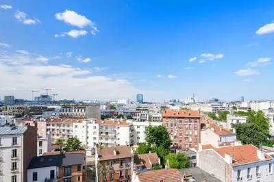 Vue générale sur Issy-les-Moulineaux ou vue de la ville depuis l'appartement
