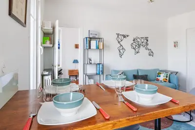 Coin salon dans l'établissement Appartement Lottin - Welkeys