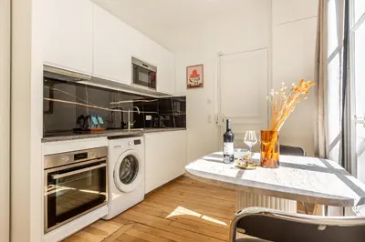 Cuisine ou kitchenette dans l'établissement Sweett - Pavillon Madeleine