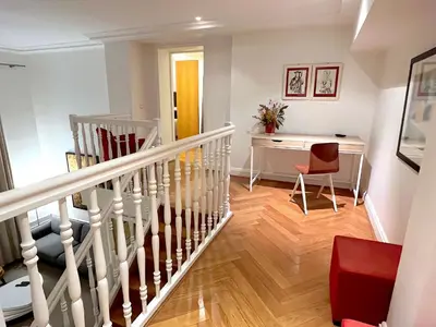 Coin salon dans l'établissement L'appartement Pierre Charron C
