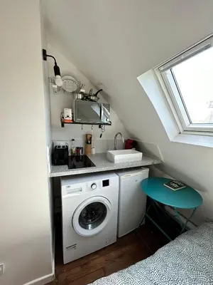 Cuisine ou kitchenette dans l'établissement Amsterdam 11 - Saint-Lazare - Studio