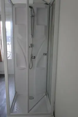 Salle de bains dans l'établissement STUDIO ST MICHEL