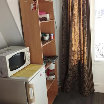 Cuisine ou kitchenette dans l'établissement STUDIO ST MICHEL
