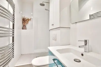 Plan de l'établissement Appartement Quartier Tour Eiffel Free Netflix