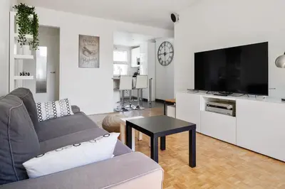 Télévision ou salle de divertissement dans l'établissement Appartement Garibaldi - Welkeys