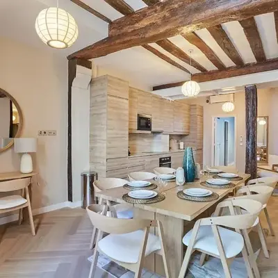 Apartment Center of Paris by Studio prestige