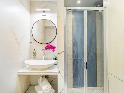 Salle de bains dans l'établissement Merveil - Luxury Suite - Tour Eiffel - Bac II
