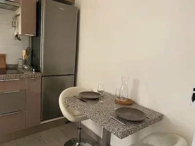 Cuisine ou kitchenette dans l'établissement Bel appartement Montparnasse 70m2