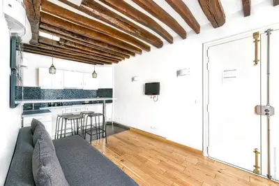 Cuisine ou kitchenette dans l'établissement Pompidou - Archives 1bdr