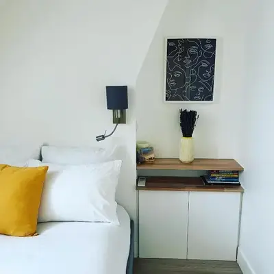 5 Stars 2-BR in Center