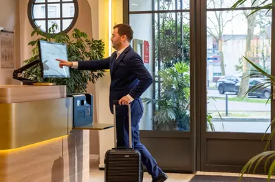 Clients de l'établissement Yuna Porte-Maillot - ApartHotel