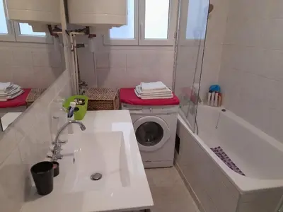 Salle de bains dans l'établissement Havre de Paix 10 mn Centre Paris