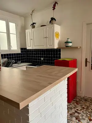 Cuisine ou kitchenette dans l'établissement Havre de Paix 10 mn Centre Paris