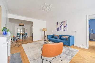 Coin salon dans l'établissement Appart 4pers#2 Bedrooms#Louvres#Palais Royal#Opéra