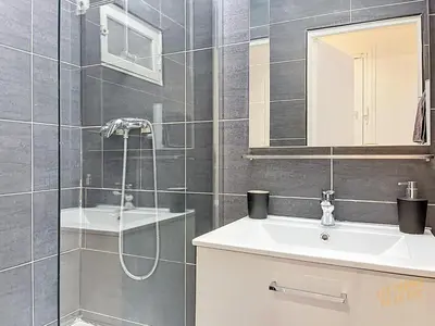 Salle de bains dans l'établissement La Boulangerie Parisienne - Central Rive Gauche