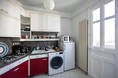 Cuisine ou kitchenette dans l'établissement Lovely & Quiet à Montmartre