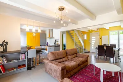Cuisine ou kitchenette dans l'établissement GuestReady - Fabulous House in Clamart
