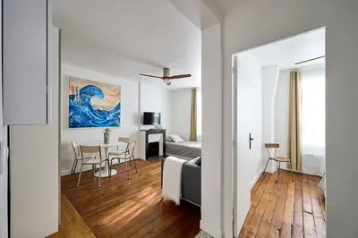 Télévision ou salle de divertissement dans l'établissement City center - 5P1BR - Montmartre and Opéra