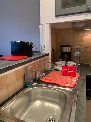 Cuisine ou kitchenette dans l'établissement Studio renovated in the heart of Paris