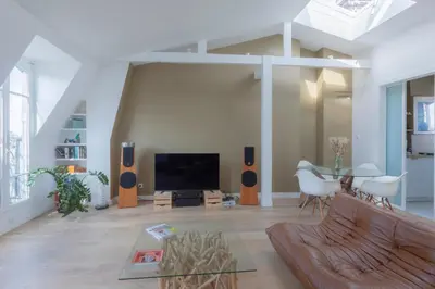 Télévision ou salle de divertissement dans l'établissement Loft Saint-Germain des près Vavin