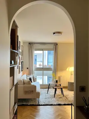 Un ou plusieurs lits dans un hébergement de l'établissement LuxeLevallois chic stay with balcony 800 meters from Paris