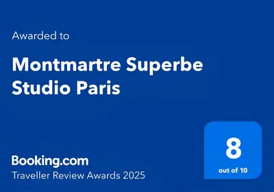Certificat, récompense, panneau ou autre document affiché dans l'établissement Montmartre Superbe Studio Paris Free Netflix