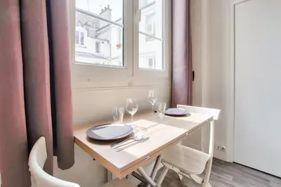 Plan de l'établissement Montmartre Superbe Studio Paris Free Netflix