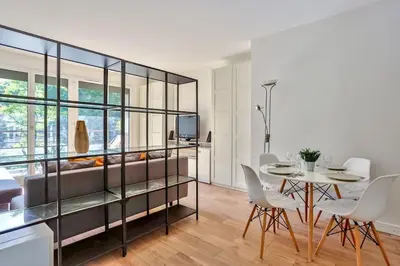 Télévision ou salle de divertissement dans l'établissement Studio - Appartement Quartier Montparnasse 2 Free Netflix