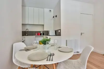 Cuisine ou kitchenette dans l'établissement Studio - Appartement Quartier Montparnasse 2 Free Netflix