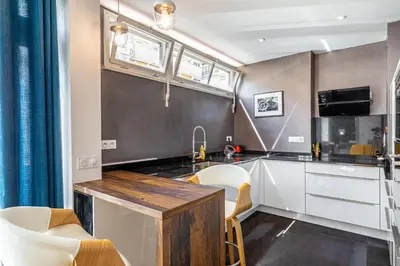 Cuisine ou kitchenette dans l'établissement GuestReady - Appartement Lumineux au 15ème