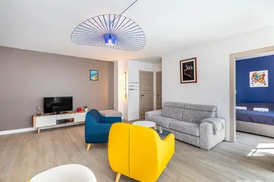 Télévision ou salle de divertissement dans l'établissement GuestReady - Appartement Lumineux au 15ème