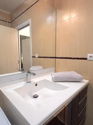 Salle de bains dans l'établissement L'appartement Leclerc
