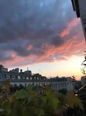 Lever ou coucher de soleil vu de l'appartement ou à proximité