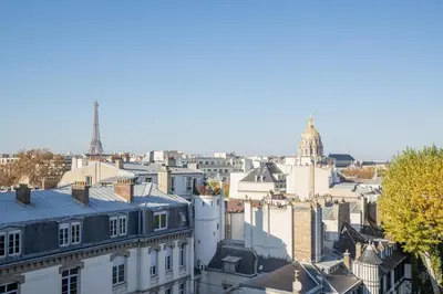 Vue générale sur Paris ou vue de la ville depuis la maison d'hôtes